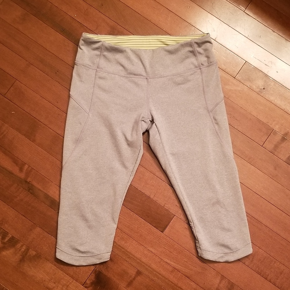 MPG Yoga/Workout pants - just below the knee Med